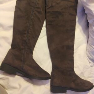 Women's Dark Grey Knee-High Boots